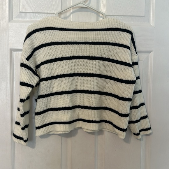 SHEIN sweater - Picture 6 of 7
